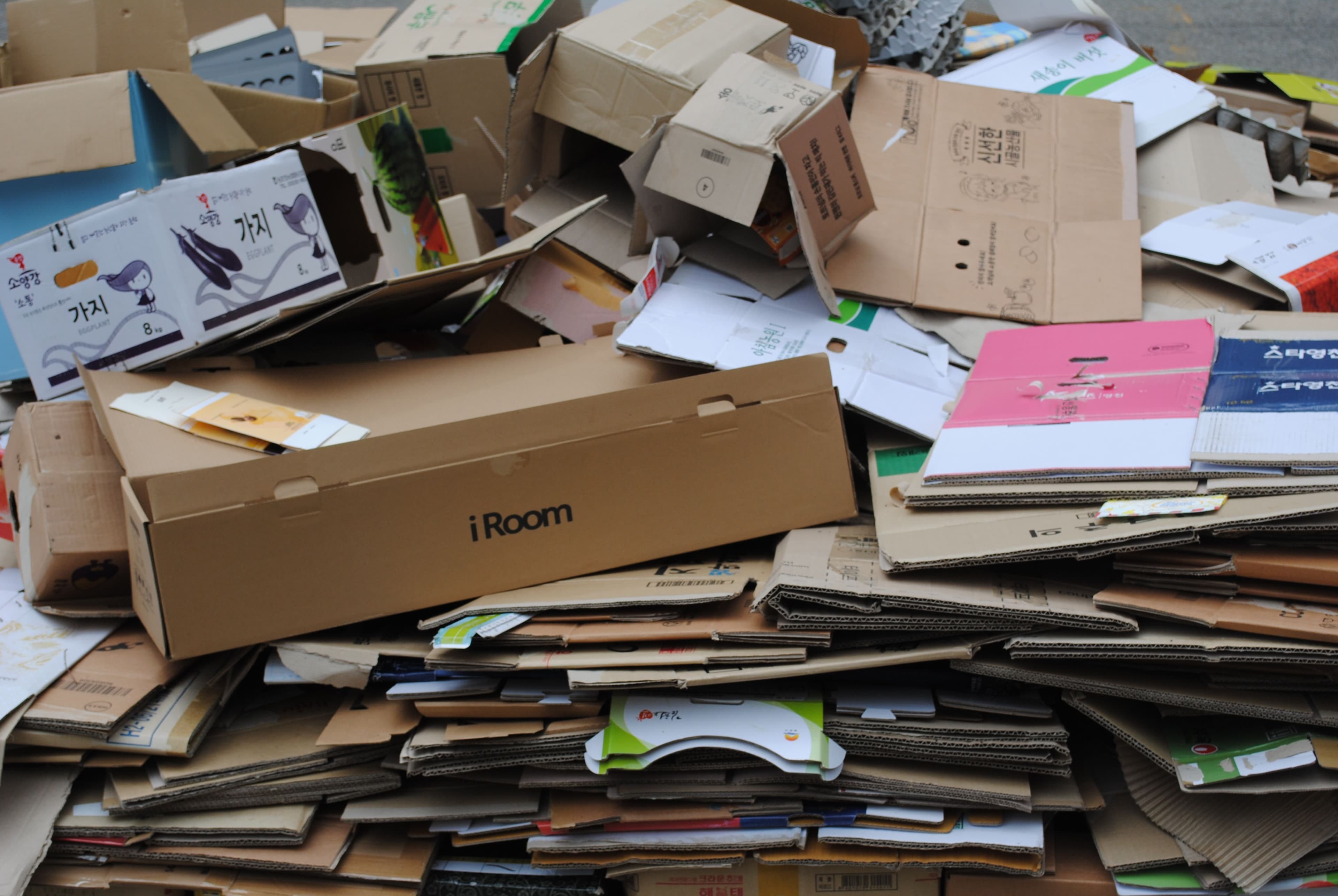 Cardboard scrap